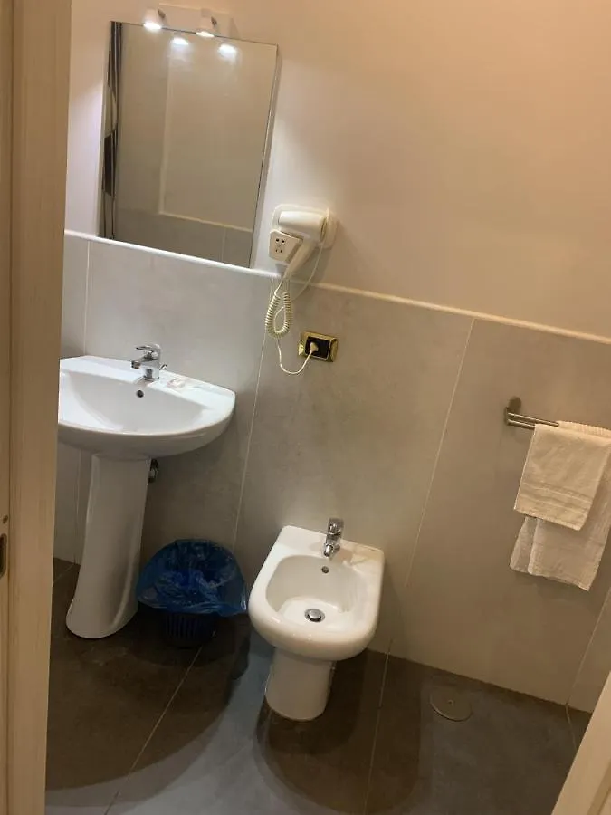 Alessandro Poerio Hotel Napoli