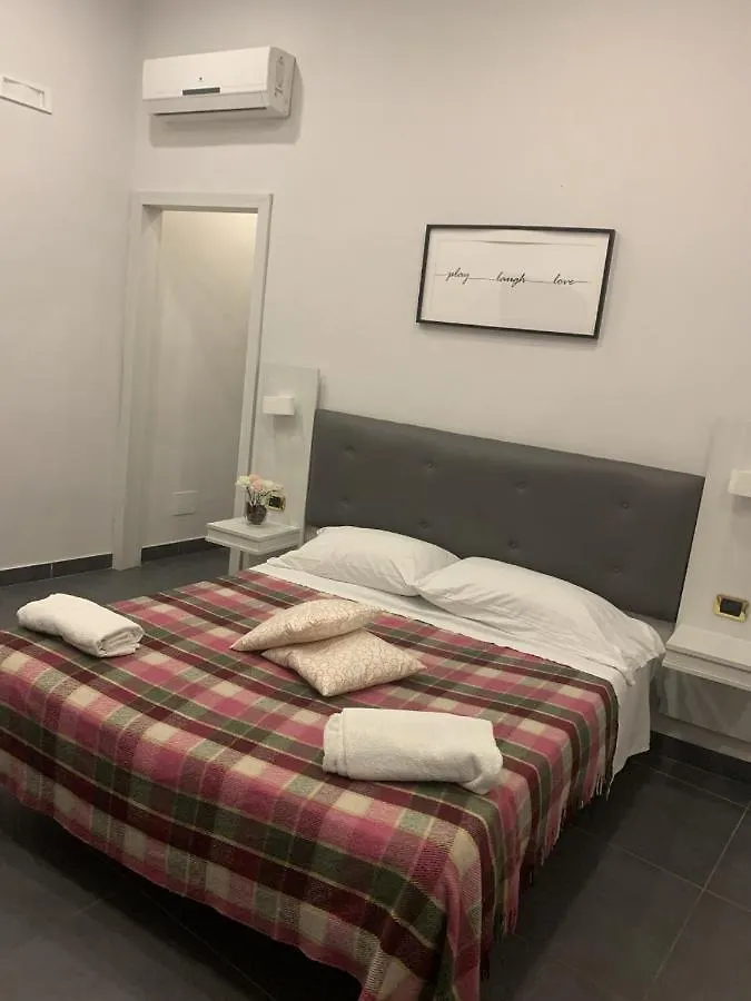 ***  Alessandro Poerio Hotel Naples Italy