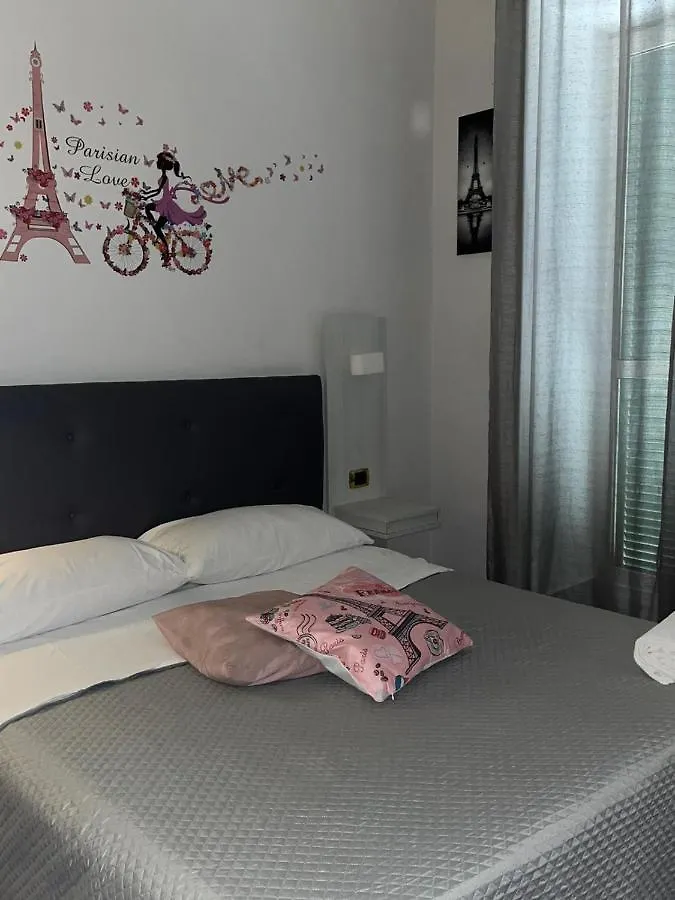 ***  Alessandro Poerio Hotel Naples Italy